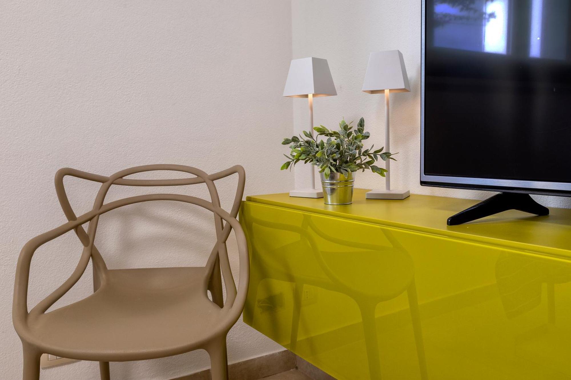 Sardinia Re - Fioretta Flowers Apartment