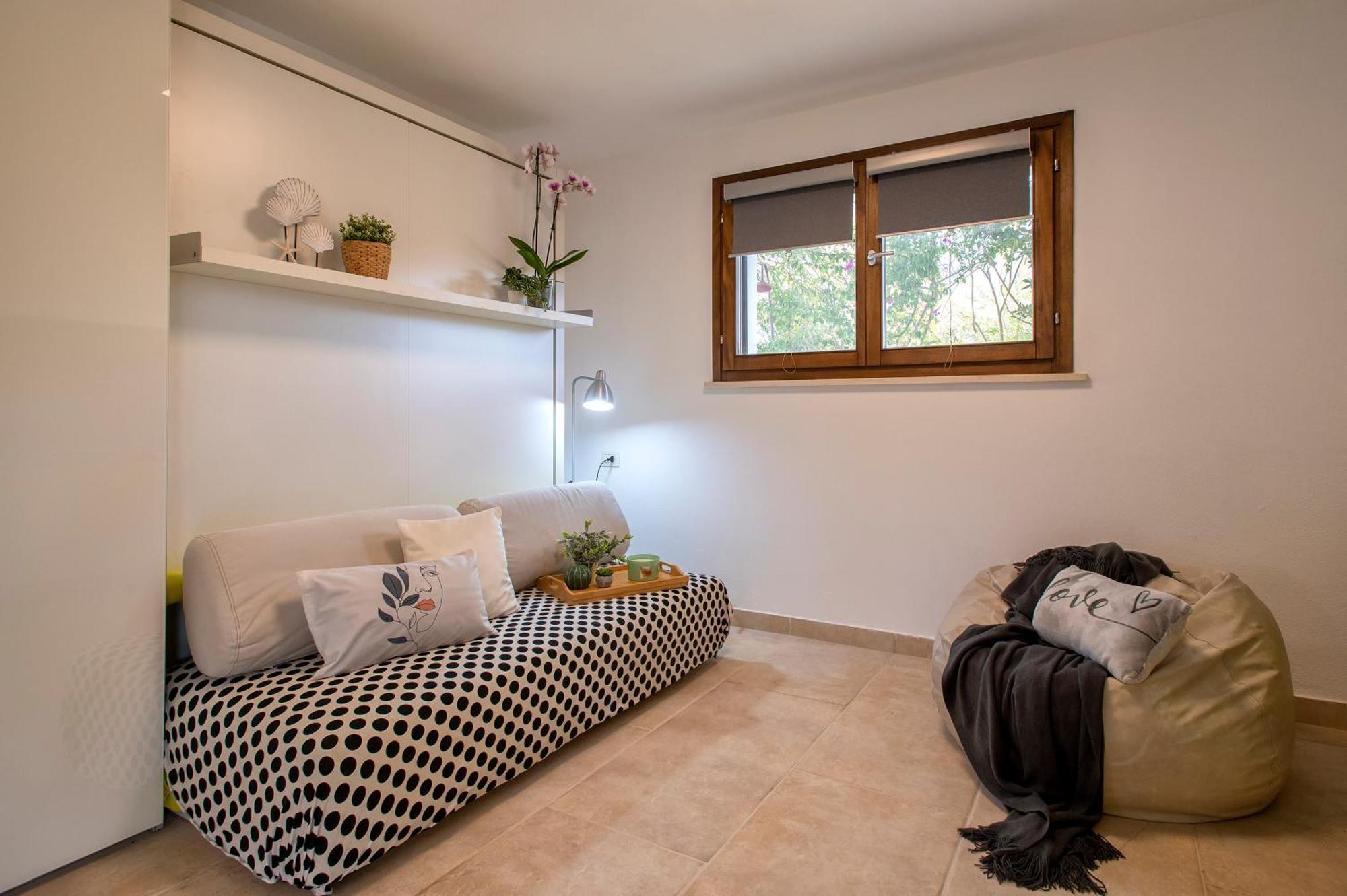 Apartment Sardinia Re - Fioretta Flowers *
