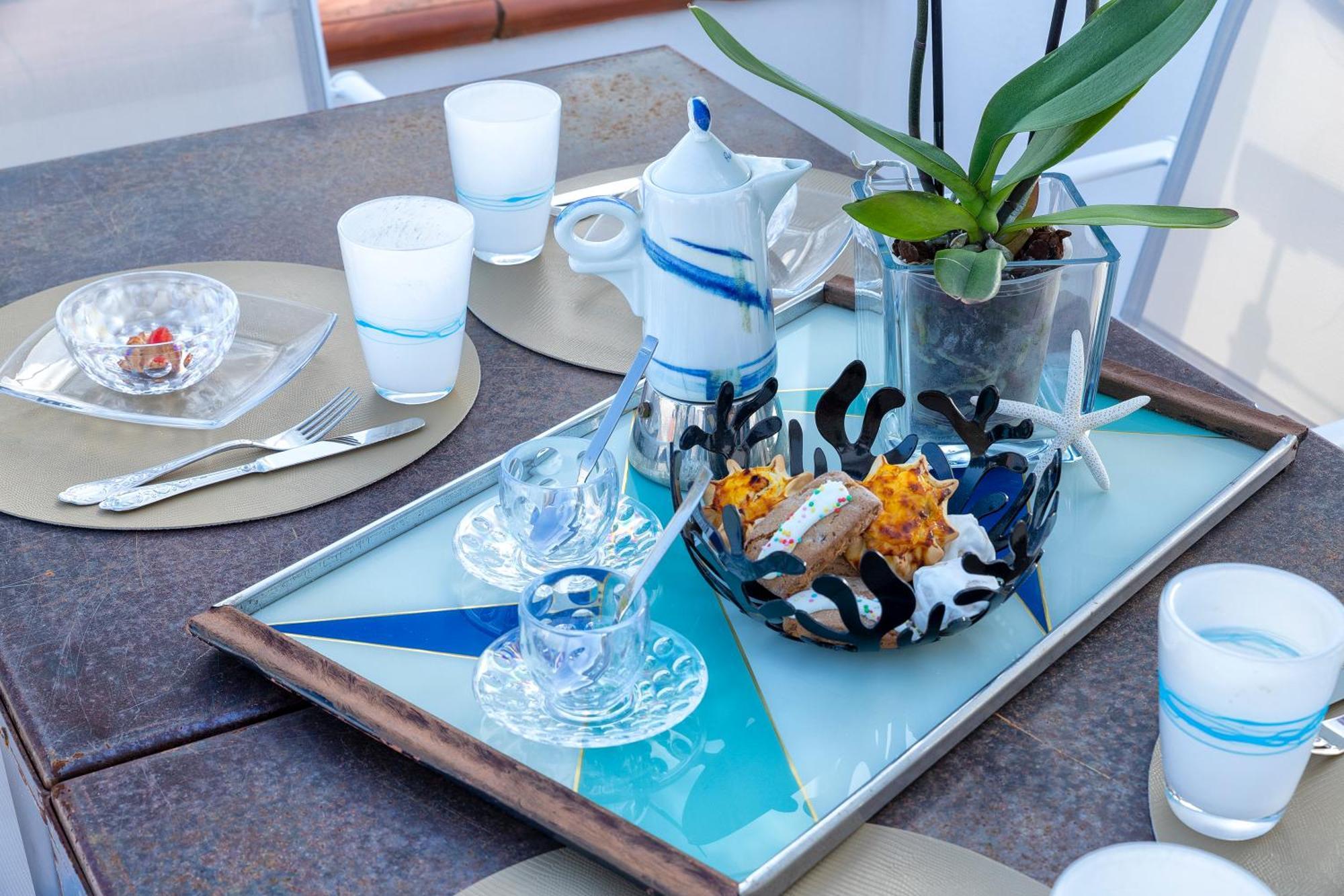Sardinia Re - Fioretta Flowers Apartment Olmedo