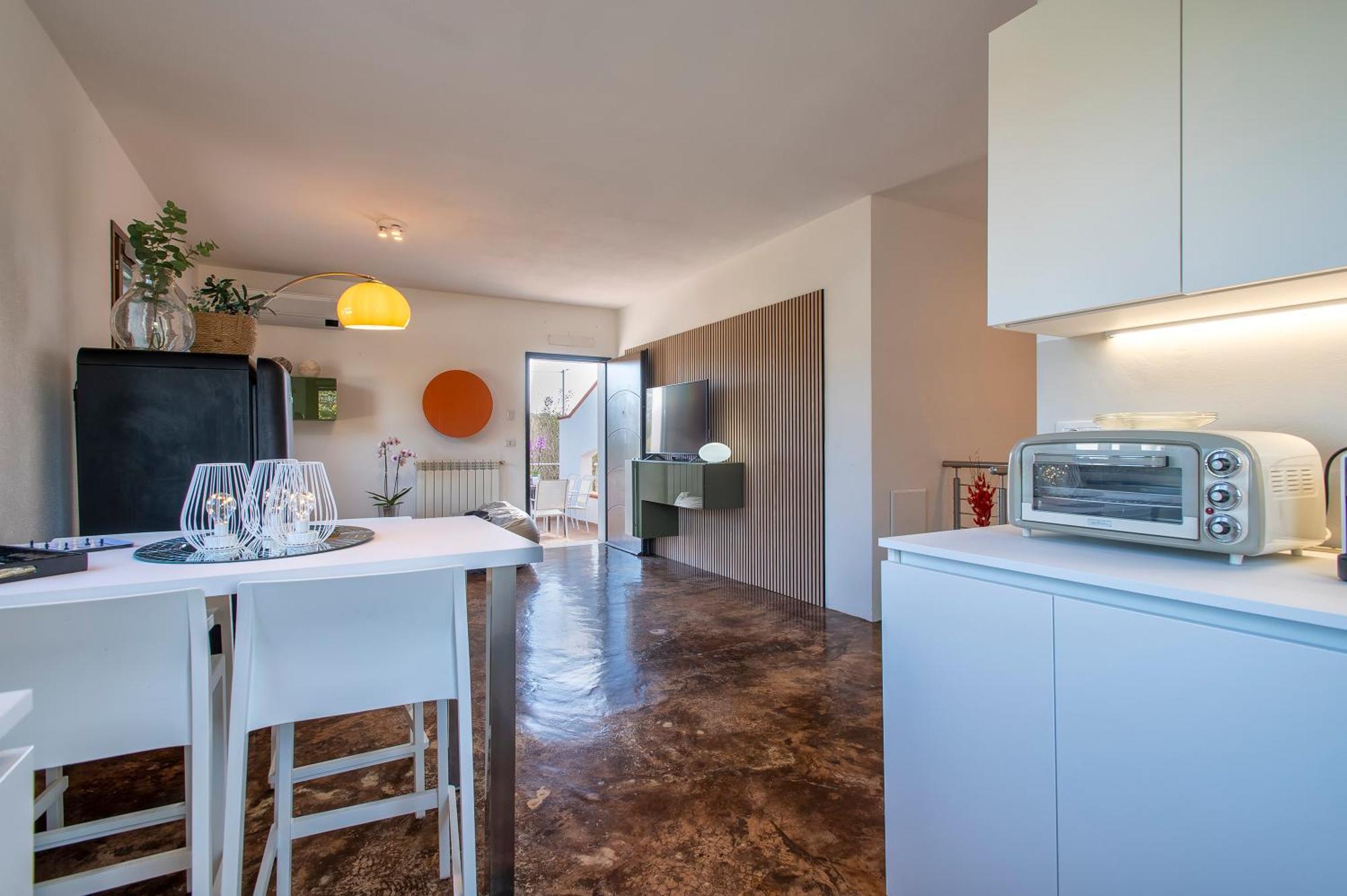Sardinia Re - Fioretta Flowers Apartment Olmedo